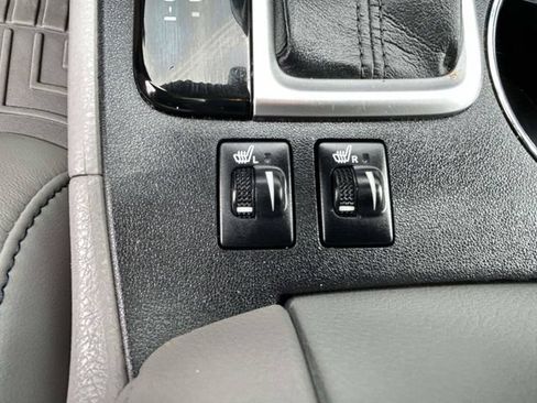 Used 2018 Toyota Highlander XLE FWD image 22