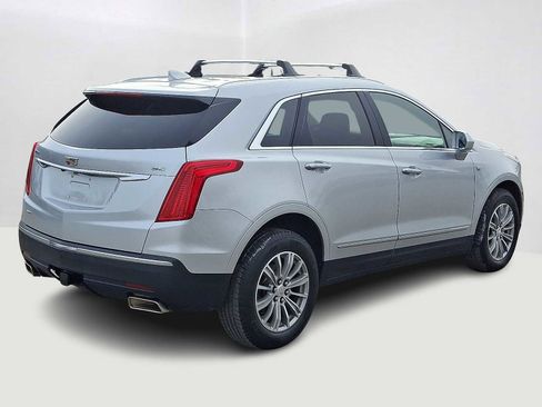 Used 2017 Cadillac XT5 Luxury w/ Driver Awareness Package image 5
