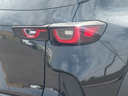 Used 2026 MAZDA CX-50 AWD 2.5 S w/ Preferred Pkg image 9