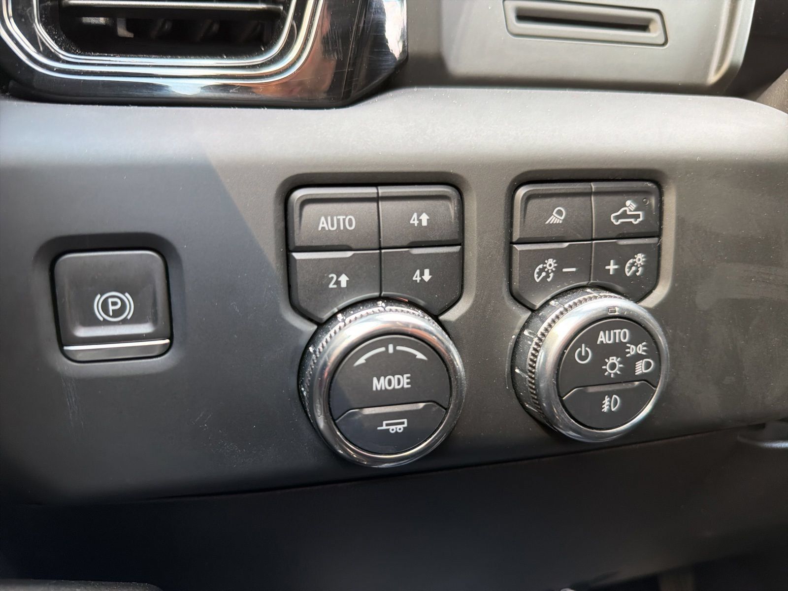Used 2023 GMC Sierra 1500 AT4 AWD/4WD image 19