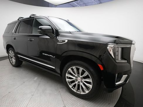 Used 2021 GMC Yukon Denali w/ Denali Premium Package AWD/4WD image 37