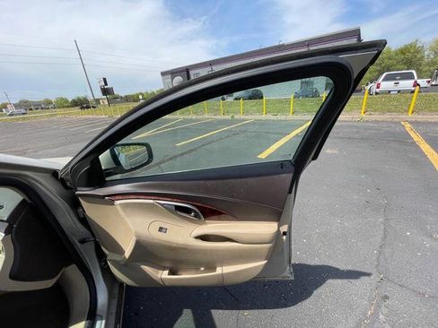 Used 2011 Buick LaCrosse CXL FWD image 29