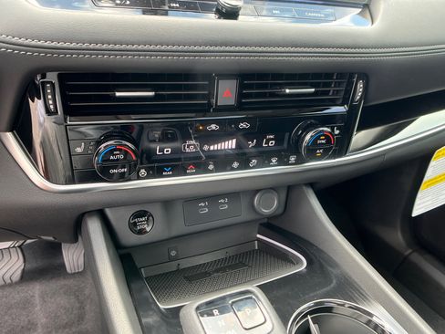 New 2025 Nissan Rogue SL w/ SL Premium Package image 31