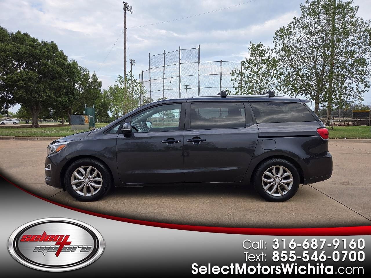 Used 2020 Kia Sedona EX FWD image 1