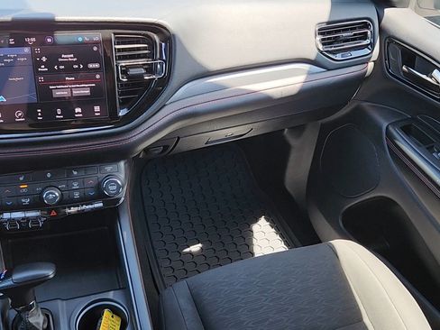 Used 2025 Dodge Durango GT AWD/4WD image 6