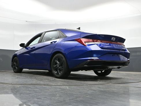 Used 2023 Hyundai Elantra Blue FWD image 47