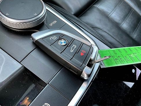 Used 2019 BMW 330i xDrive Sedan image 12