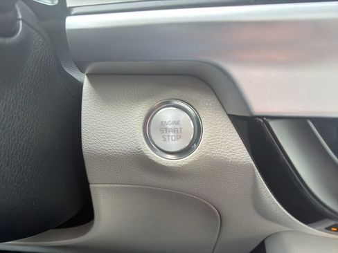 Certified 2021 Kia Telluride S FWD image 8