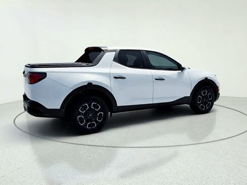 Used 2024 Hyundai Santa Cruz SE FWD image 8