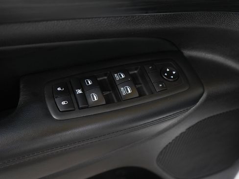 Used 2020 Jeep Grand Cherokee Altitude AWD/4WD image 20