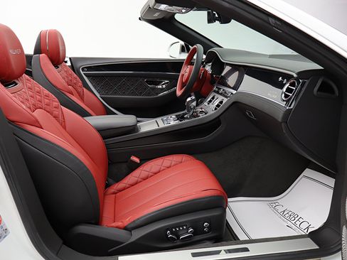 Certified 2022 Bentley Continental GT Mulliner AWD/4WD image 36