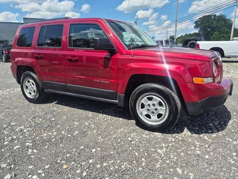 Used 2016 Jeep Patriot Sport w/ Power Value Group AWD/4WD image 2