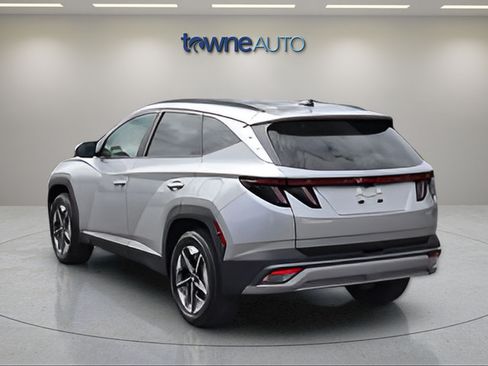 Used 2025 Hyundai Tucson SEL AWD/4WD image 3