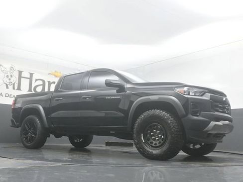Used 2023 Chevrolet Colorado Trail Boss w/ Advanced Trailering Package AWD/4WD image 2