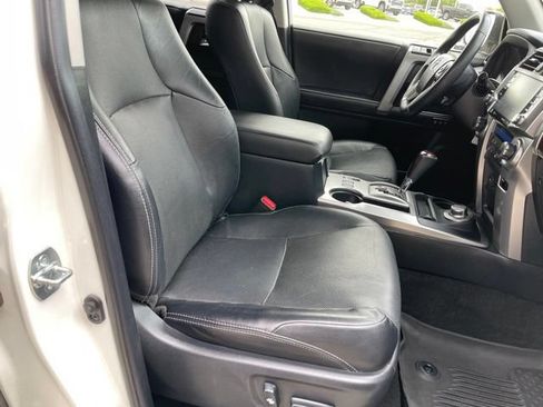 Used 2022 Toyota 4Runner Limited AWD/4WD image 21