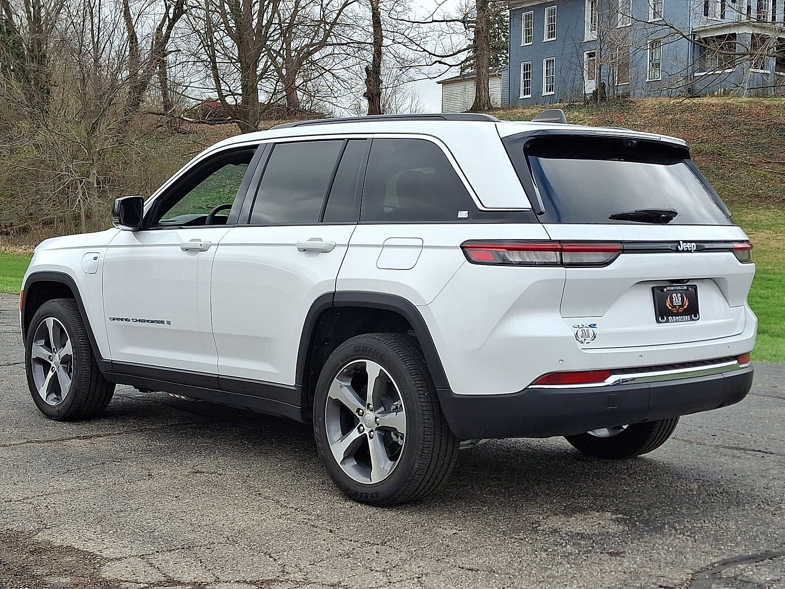New 2024 Jeep Grand Cherokee Limited 4xe w/ Luxury Tech Group II AWD/4WD image 11