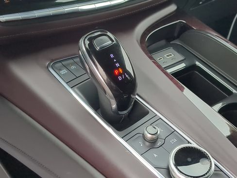 Certified 2023 Cadillac Escalade Sport Platinum AWD/4WD image 15