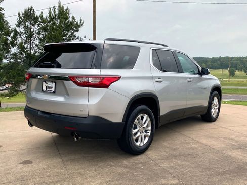 Used 2019 Chevrolet Traverse LT FWD image 6