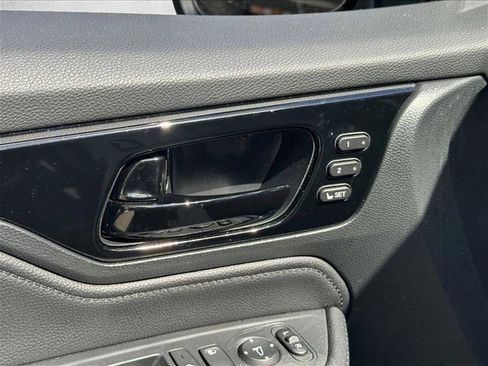 Used 2023 Honda Odyssey Touring image 18