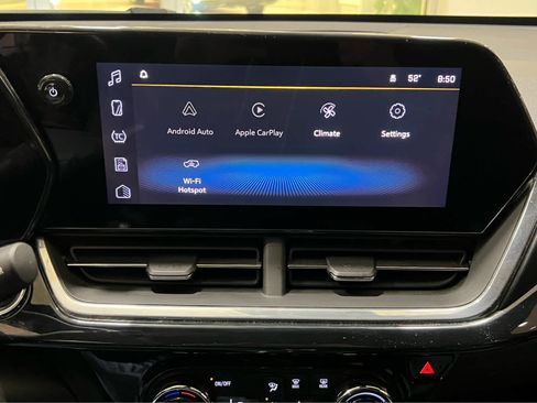 Used 2024 Chevrolet Trax RS w/ Driver Confidence Package image 20