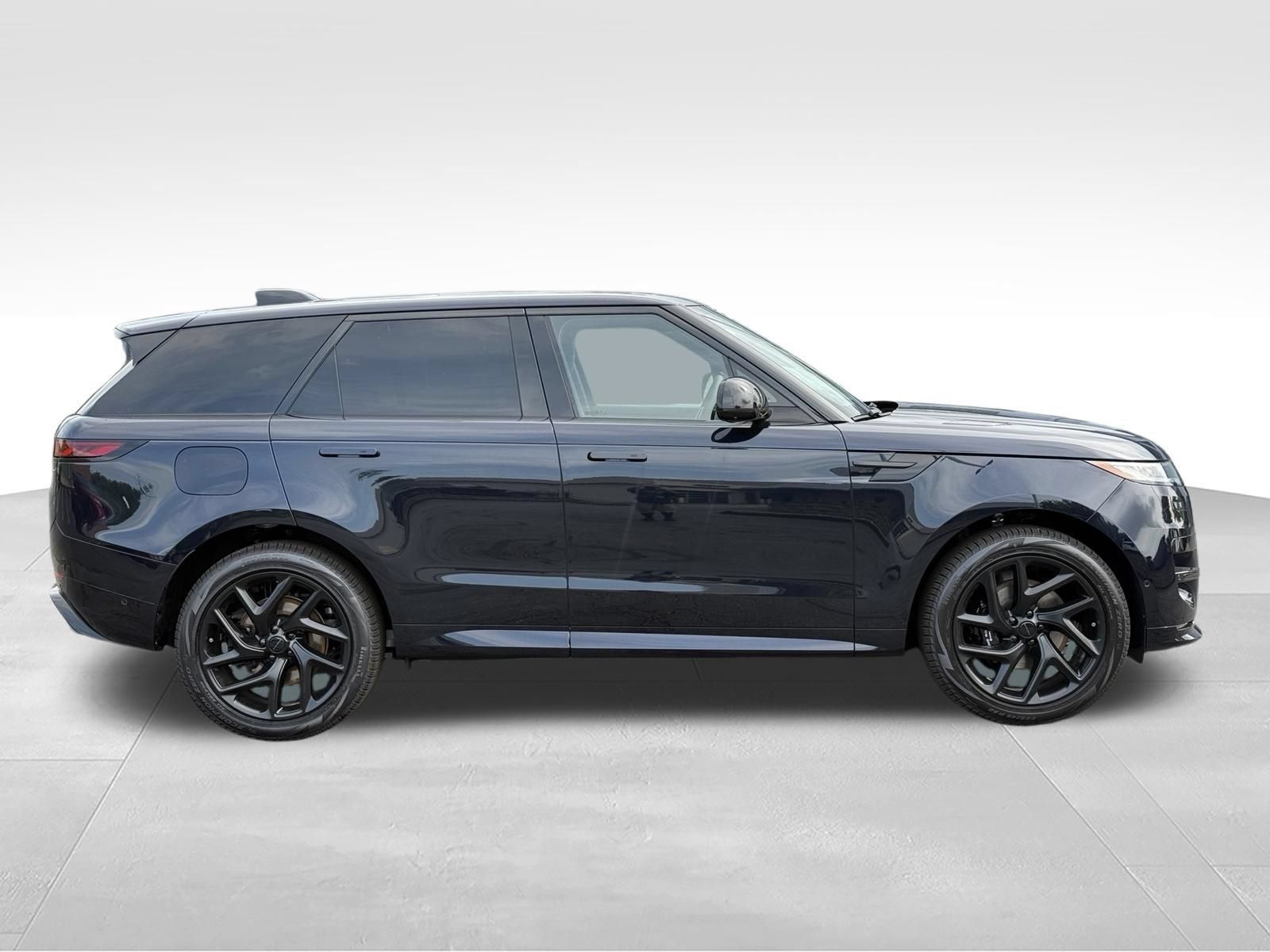 New 2026 Land Rover Range Rover Sport Dynamic SE AWD/4WD image 7