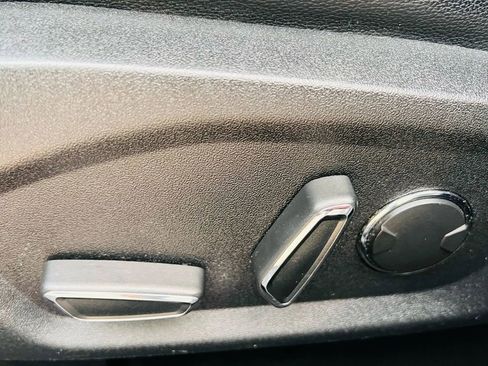 Used 2019 Ford Fusion SEL image 30