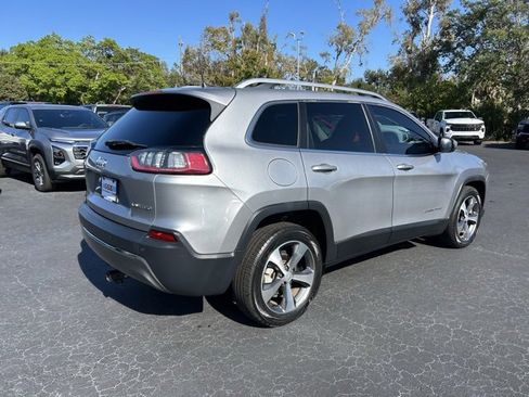 Used 2020 Jeep Cherokee Limited image 6