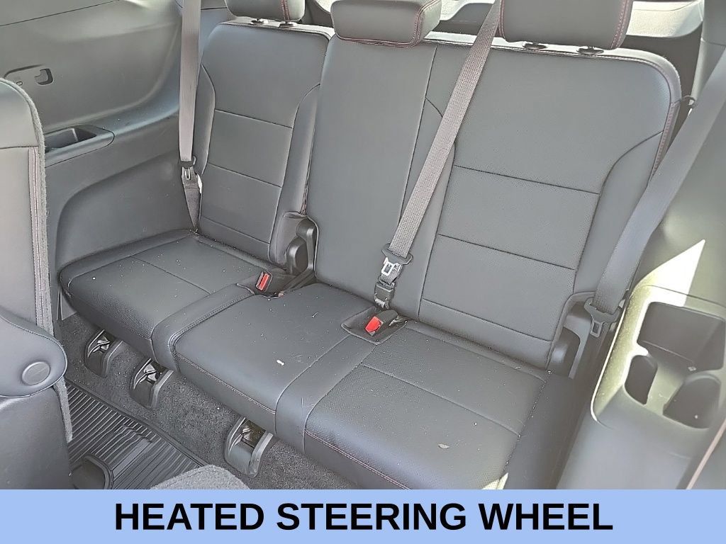 Used 2026 Chevrolet Traverse RS AWD/4WD image 21