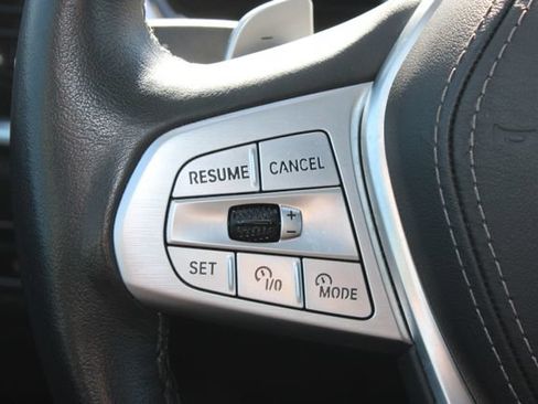 Used 2024 BMW X7 xDrive40i w/ Premium Package AWD/4WD image 19