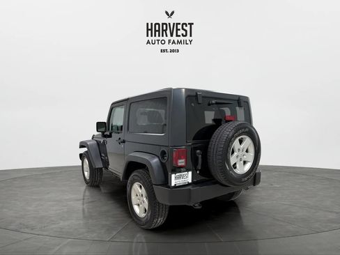 Used 2017 Jeep Wrangler Sport w/ Quick Order Package 24S AWD/4WD image 4