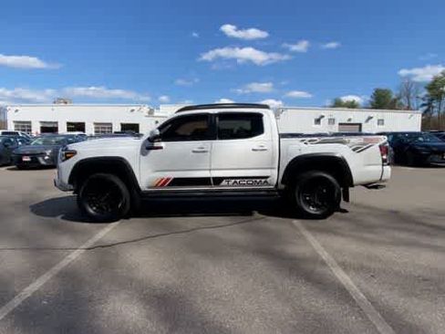 Certified 2021 Toyota Tacoma TRD Pro AWD/4WD image 5