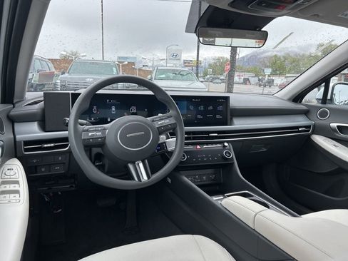 Used 2025 Hyundai Sonata SEL AWD/4WD image 10