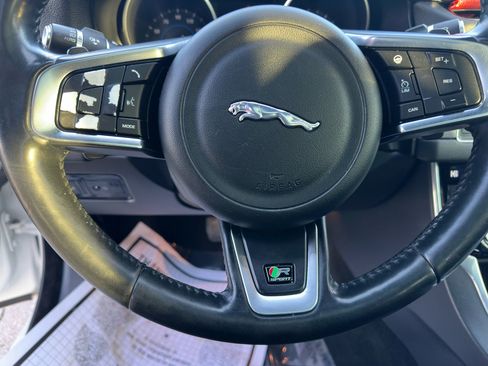 Used 2016 Jaguar XF R-Sport image 39