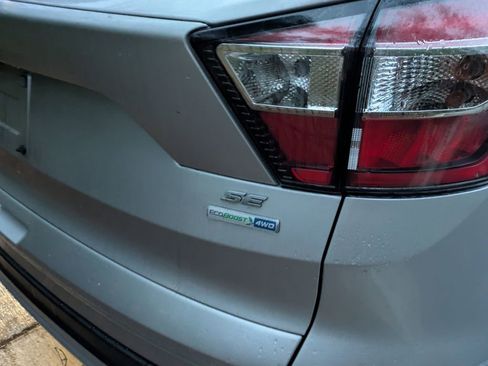 Used 2018 Ford Escape SE AWD/4WD image 7