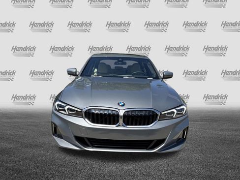 Certified 2025 BMW 330i Sedan RWD image 3