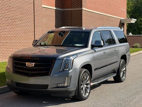 Used 2020 Cadillac Escalade ESV Luxury w/ Escalade Sport Edition AWD/4WD image 1