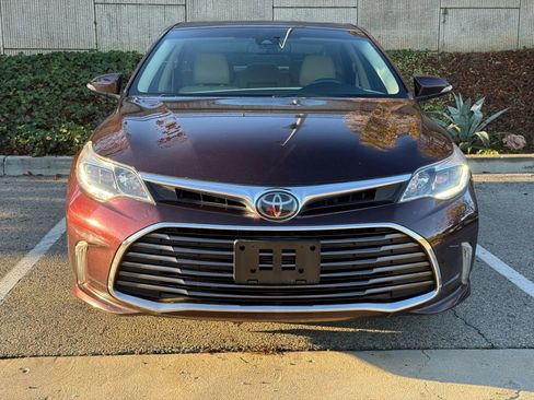 Used 2016 Toyota Avalon Limited image 4
