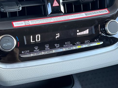 New 2025 Toyota Corolla LE FWD image 18