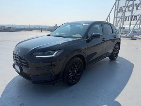 Certified 2024 Honda HR-V Sport image 10