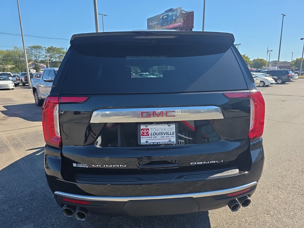 Used 2022 GMC Yukon Denali w/ Denali Ultimate Package AWD/4WD image 6