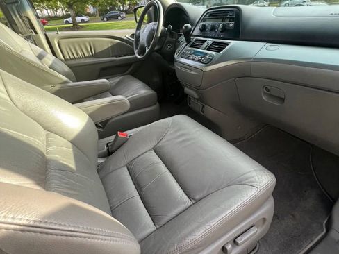 Used 2010 Honda Odyssey EX-L image 8