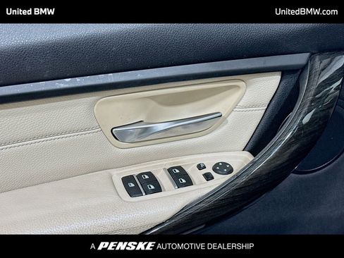 Used 2016 BMW 320i Sedan image 3