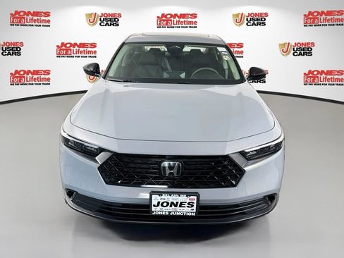 Used 2025 Honda Accord SE image 12