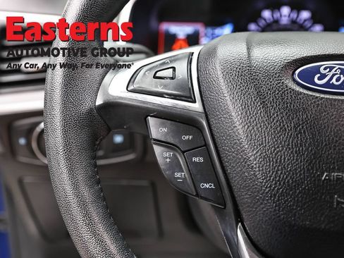 Used 2021 Ford Edge SEL AWD/4WD image 14