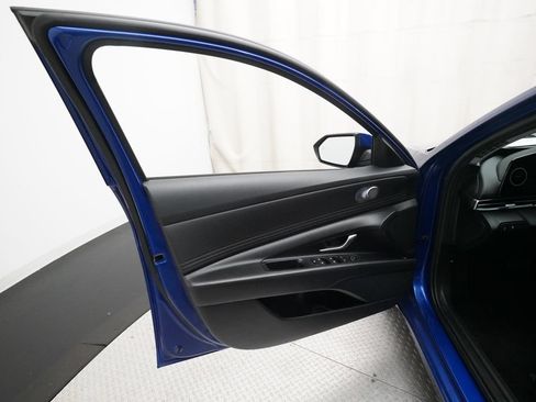 Used 2024 Hyundai Elantra Limited FWD image 26