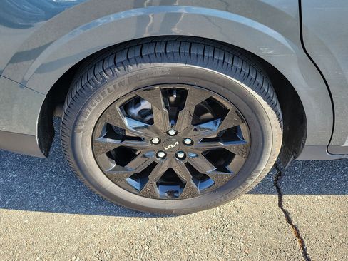 Used 2022 Kia Carnival SX image 41