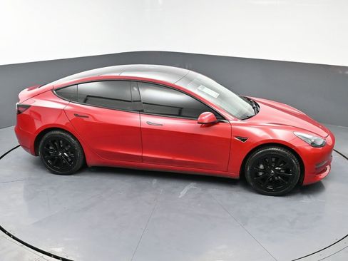 Used 2022 Tesla Model 3 Standard Range image 51
