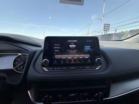 New 2026 Nissan Rogue SV AWD/4WD image 16