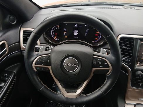 Used 2017 Jeep Grand Cherokee Limited w/ Luxury Group II image 21