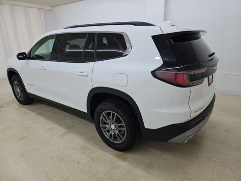 Used 2025 GMC Acadia Elevation image 19